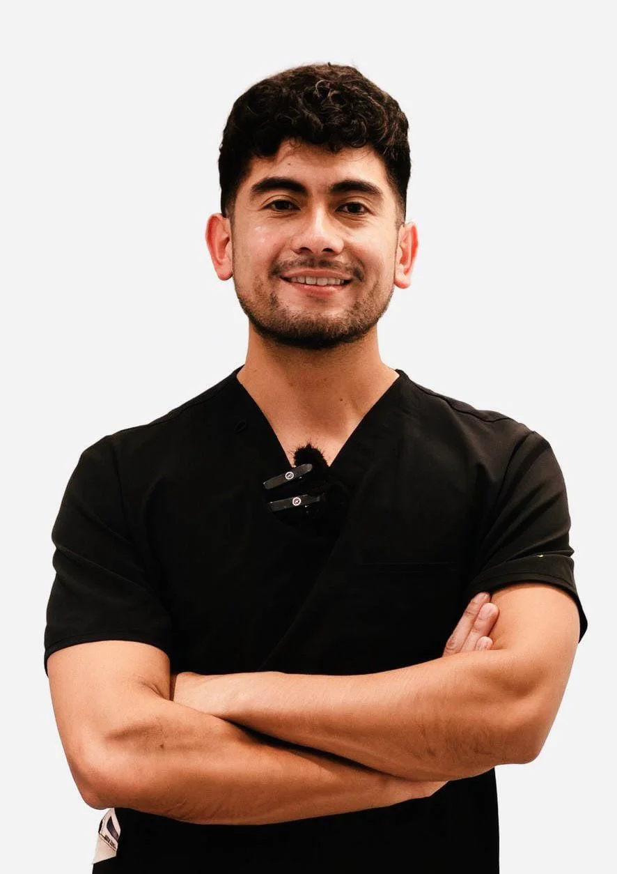 Dr. Alexis Díaz Escobar — Implantología y Rehabilitación, Kronoss Osorno